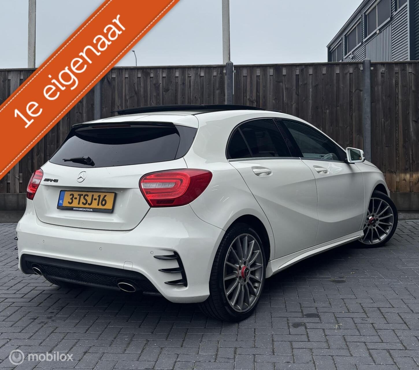 Mercedes A-klasse 180 Ambition/AMG PAKKET/1E EIGENAAR/NAP/, Voorwielaandrijving, Gebruikt, 4 cilinders, Handgeschakeld
