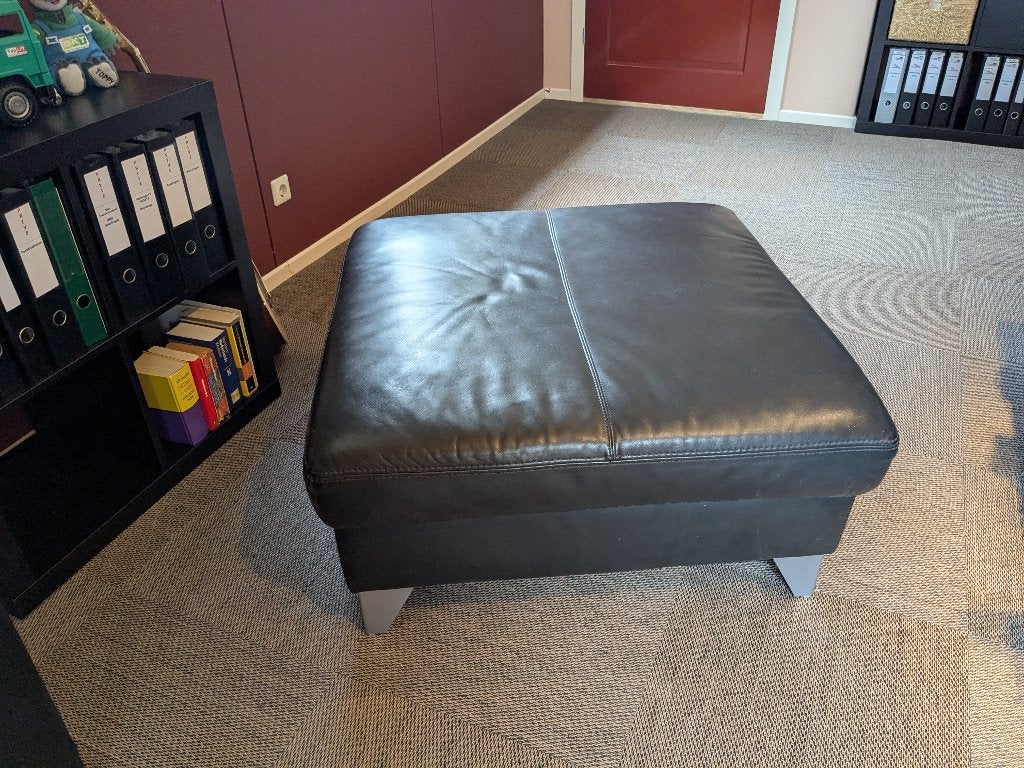 Machalke Poef / Hocker, Ophalen, Gebruikt, Vierkant, Leer