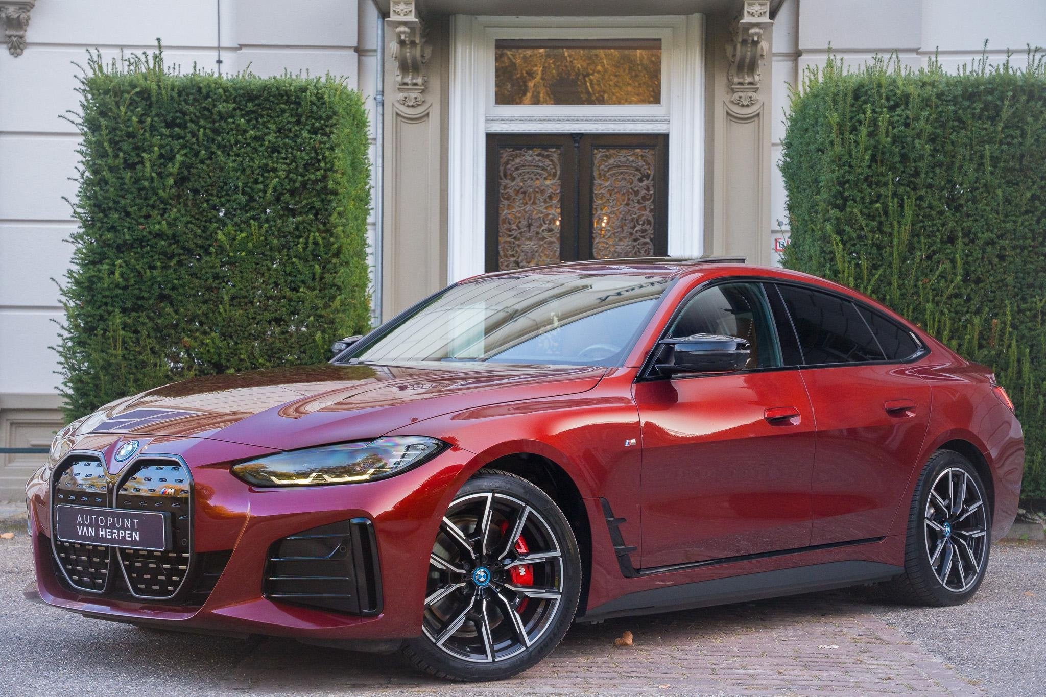 BMW i4 M50 High Executive 84 kWh PANO | KUIPSTOEL | H&K | 36, 520 km, Leder, 2190 kg, Vierwielaandrijving