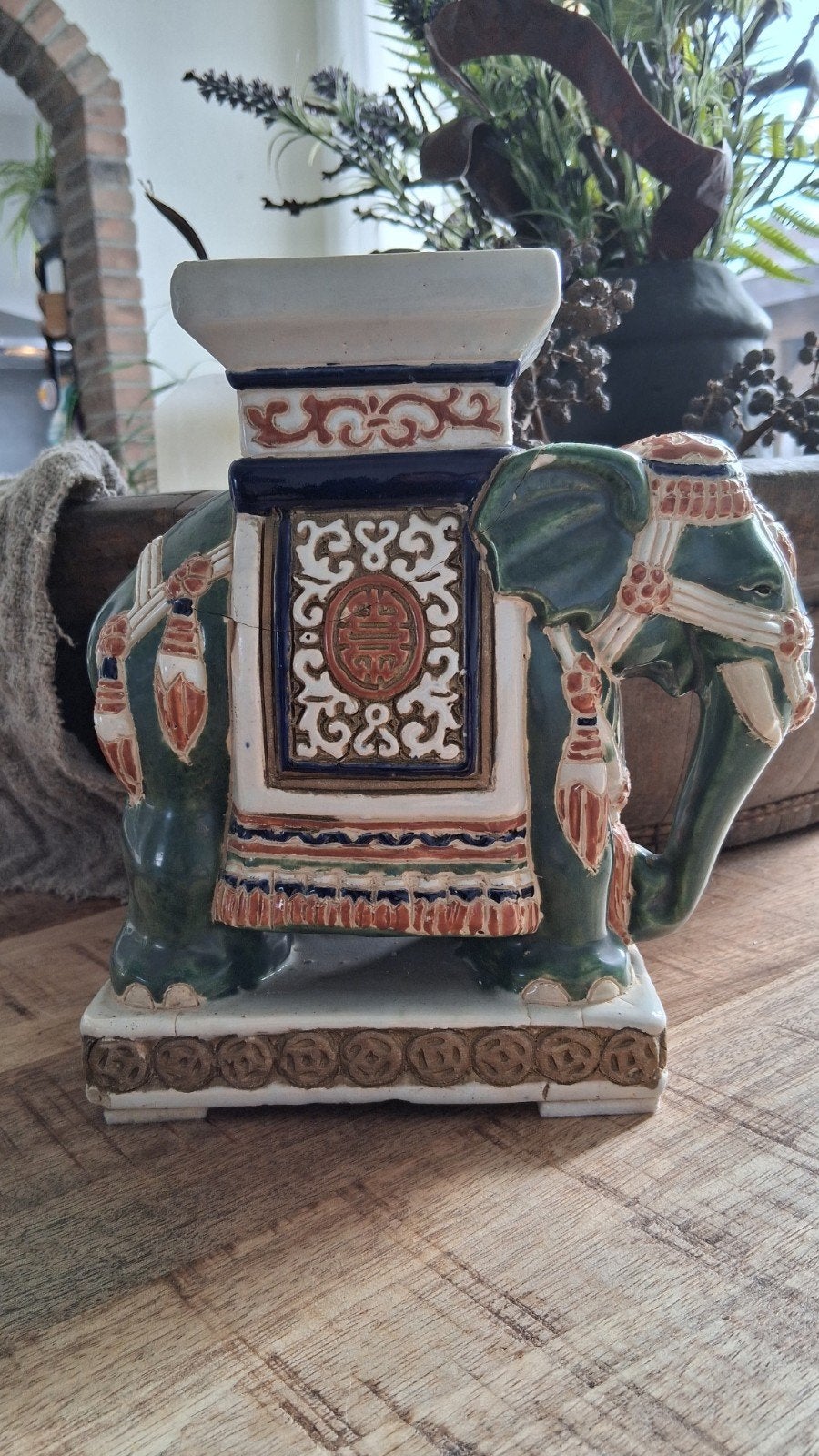 Vintage Decoratieve olifant met beschadigingen, Ophalen of Verzenden