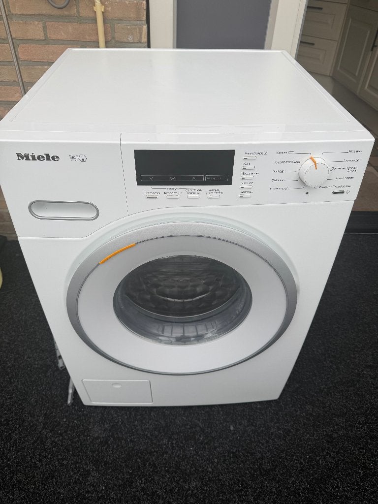 Miele W1 wasmachine, Witgoed en Apparatuur, Wasmachines, Ophalen, 1200 tot 1600 toeren, Energieklasse A of zuiniger, 8 tot 10 kg