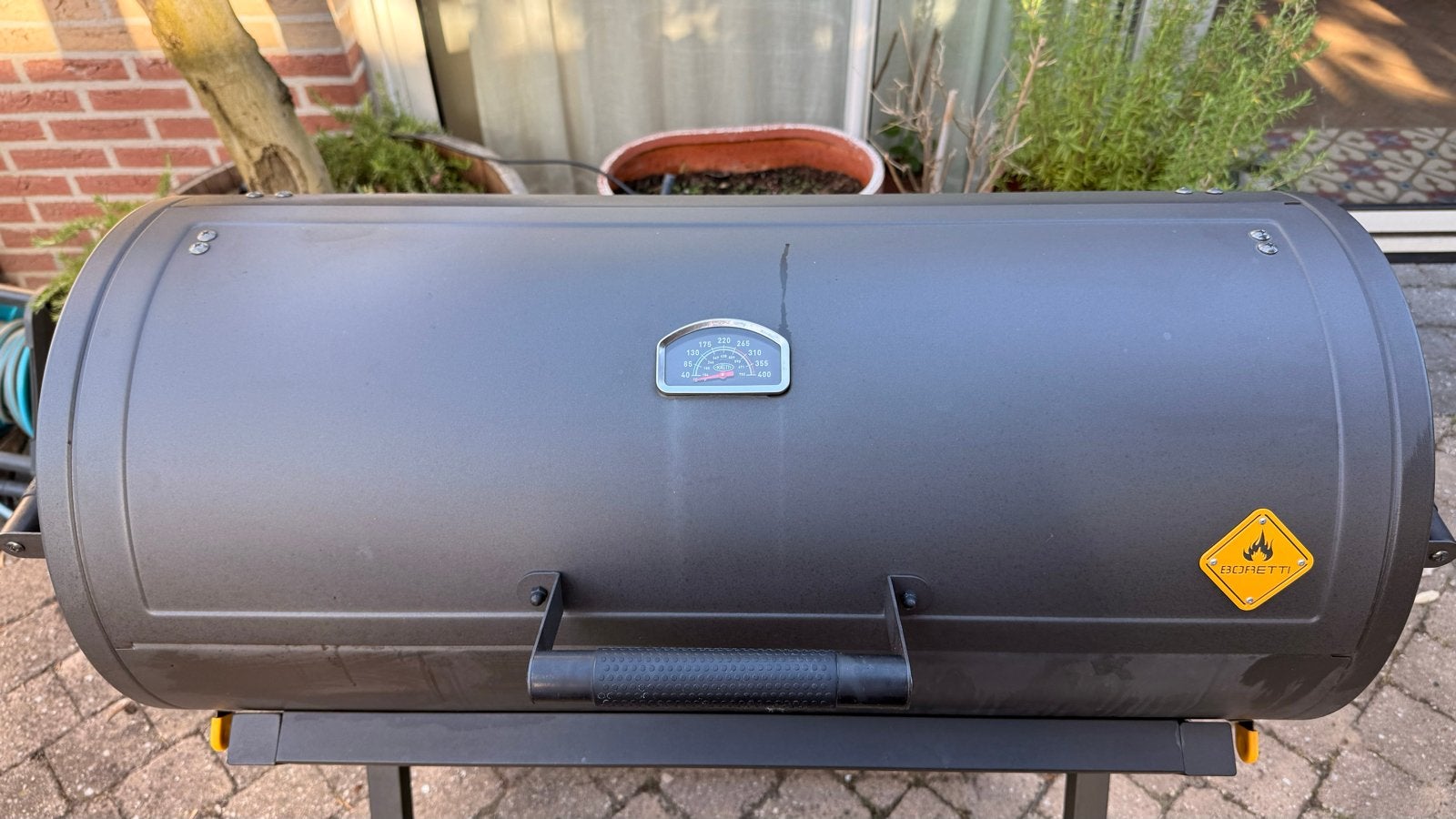 Boretti Barilo 2.0 Houtskool BBQ + hoes & pizzasteen, Ophalen, Zo goed als nieuw