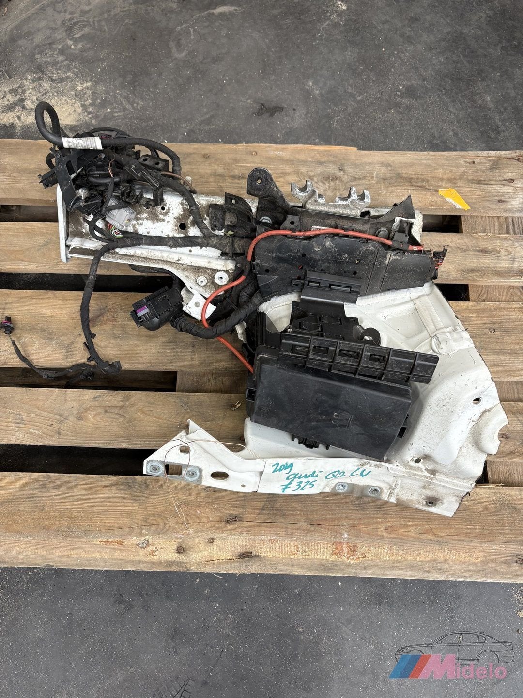 AUDI Q2 SNIJDEEL CHASSIBALK LINKS, Gebruikt, -, -, -