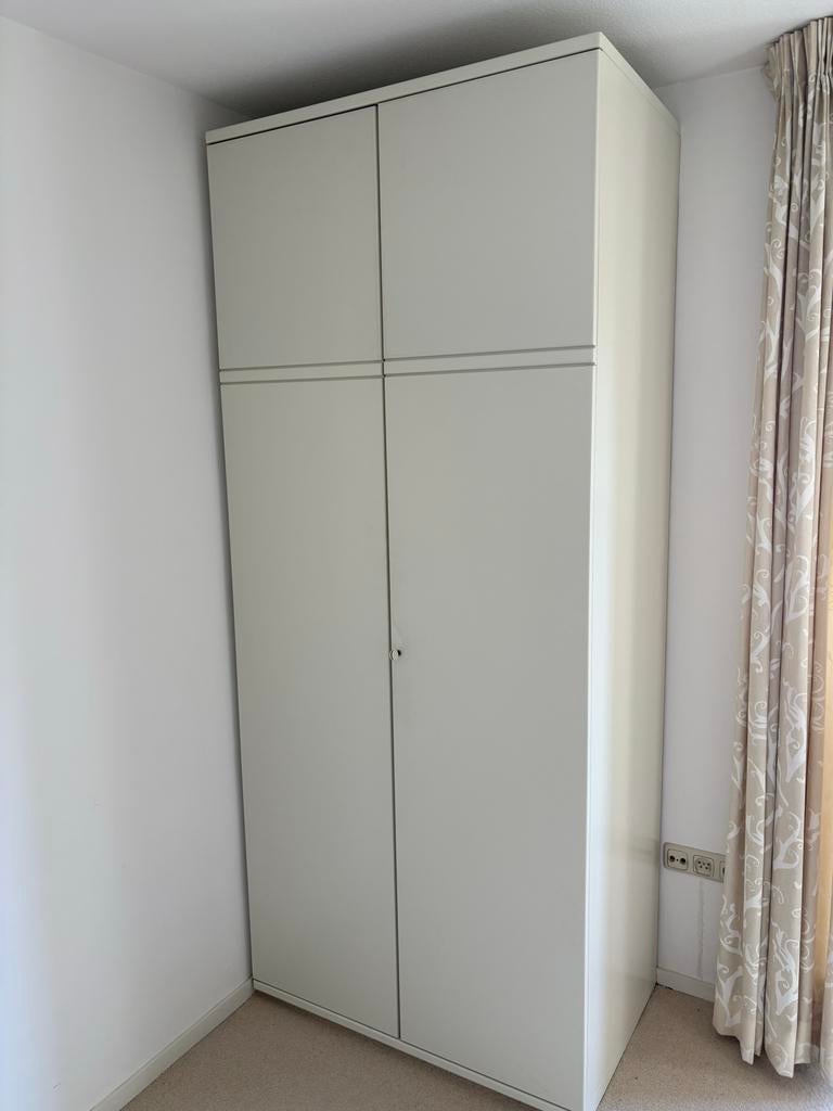 Hoogwaardige Garderobekast Hülstra - 100x62x235cm, Huis en Inrichting, Kasten | Kledingkasten, Ophalen, 100 tot 150 cm, 200 cm of meer