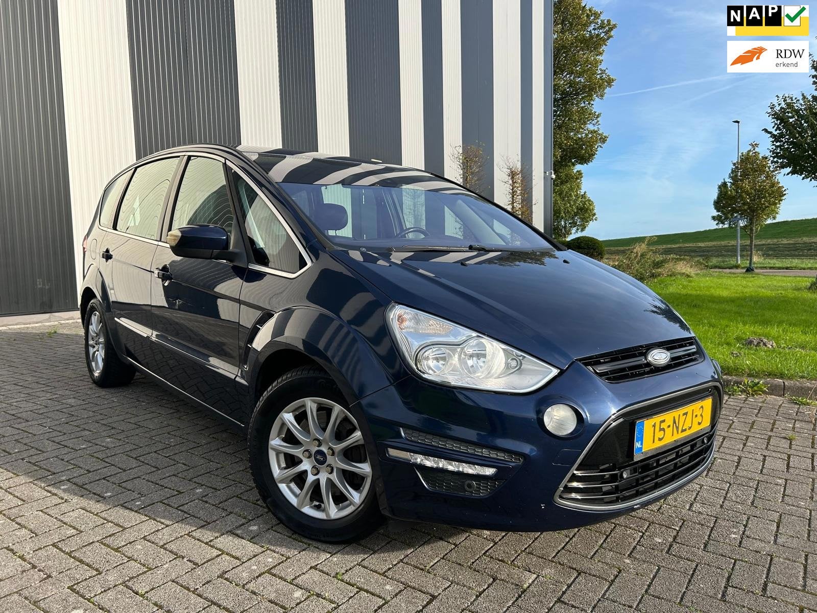 Ford S-Max 2.0 EcoBoost Titanium Automaat-Keyless-Clima-Navi, Auto's, Gebruikt, 4 cilinders, Blauw, Bedrijf