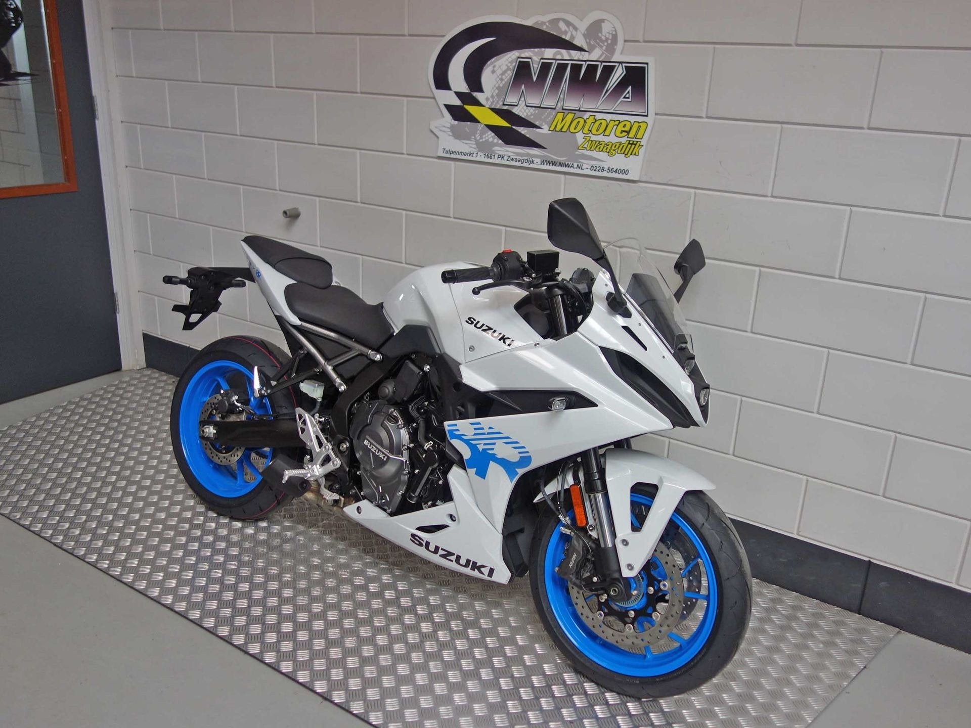 Suzuki GSX-8R, Super Sport, Meer dan 35 kW, 776 cc, Gebruikt