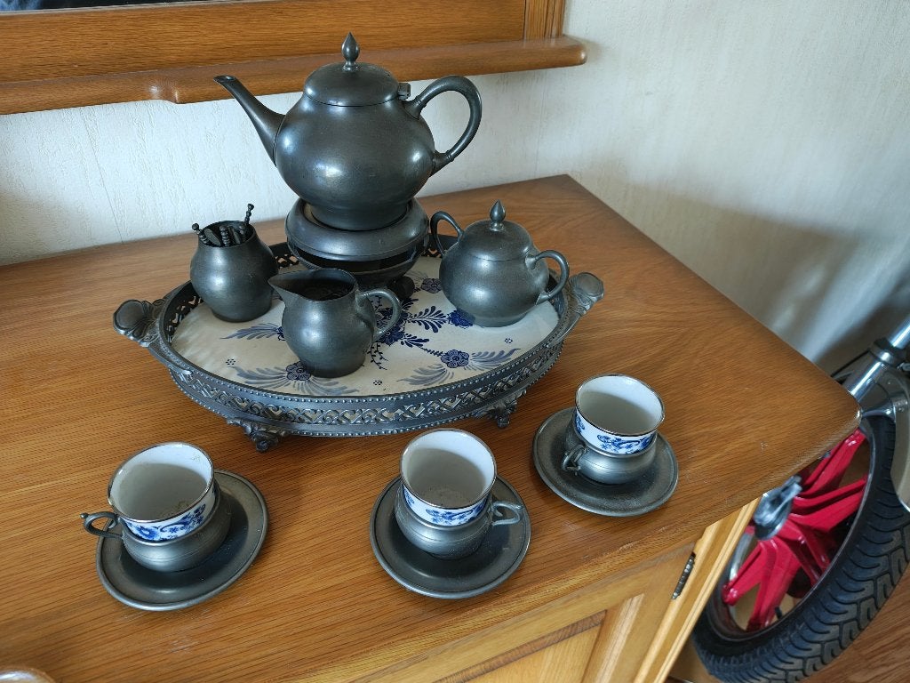 Tinnen theeservies + 3 kannetjes, Antiek en Kunst, Ophalen