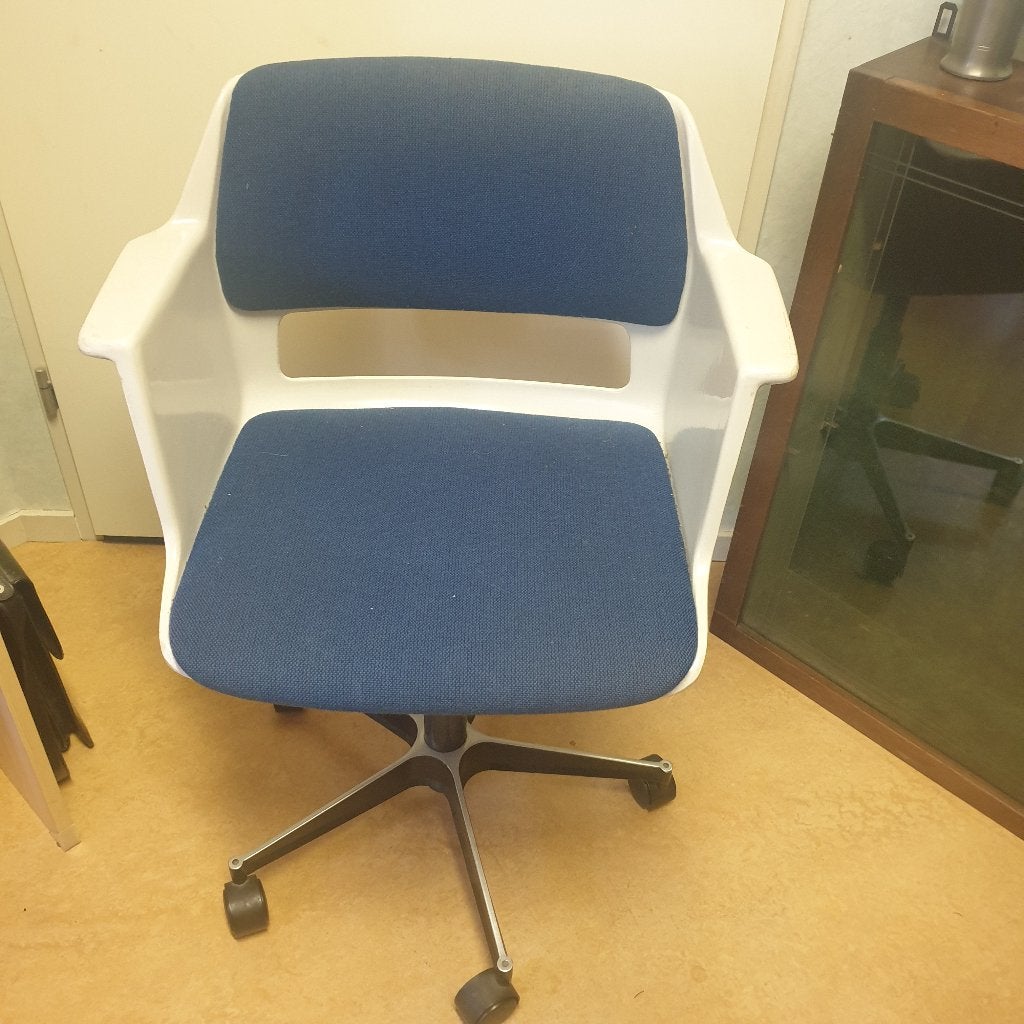 Gispen 2712 stoel, Huis en Inrichting, Stoelen, Ophalen, Stof, Gebruikt, Blauw