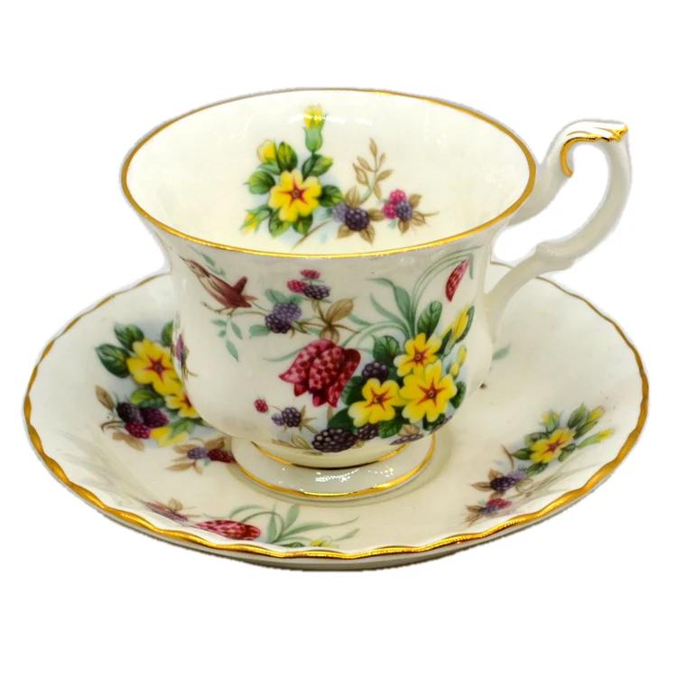 Vintage kop en schotel –Engels porselein –bloemen / goudrand, Antiek en Kunst, Ophalen of Verzenden