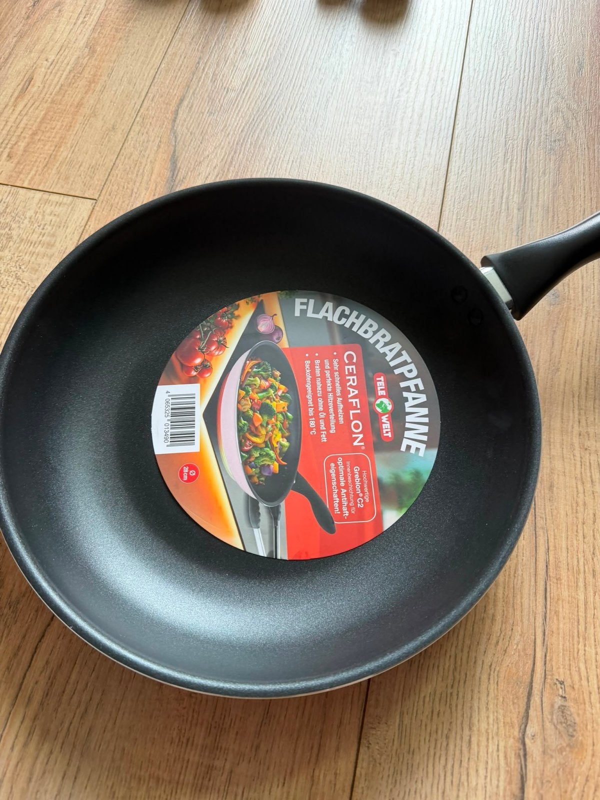 Nieuwe Ceraflon Flachbratpfanne - Roze Wokpan, Antiaanbaklaag, Ophalen of Verzenden, Nieuw, Aluminium