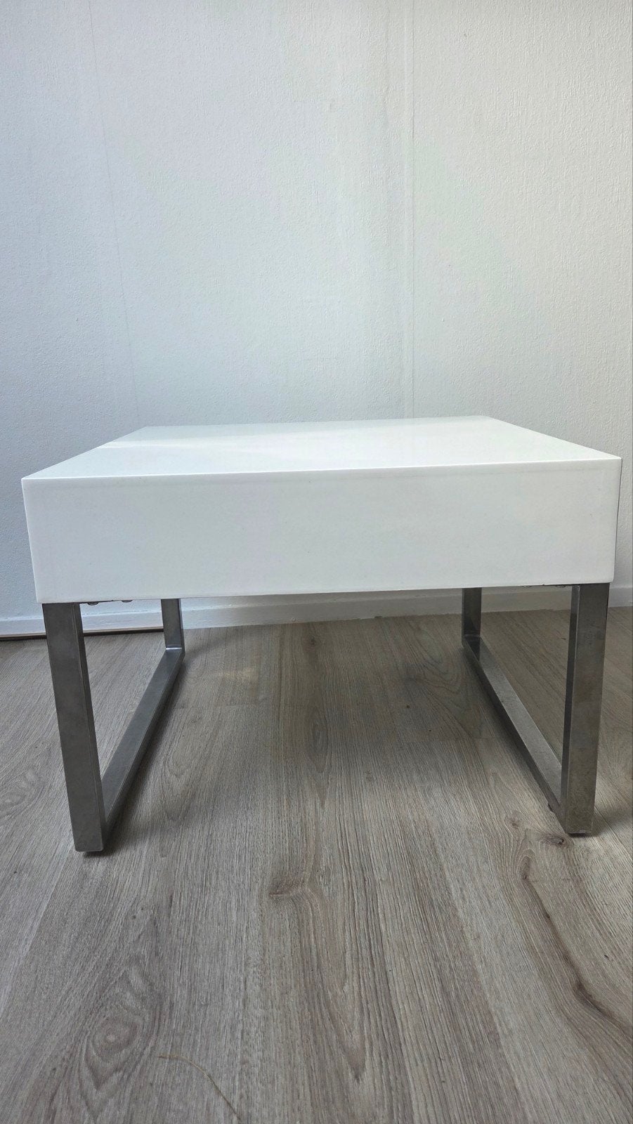 Witte salontafel bijzettafel met metalen onderstel, Ophalen, Gebruikt, 50 tot 100 cm, Overige materialen