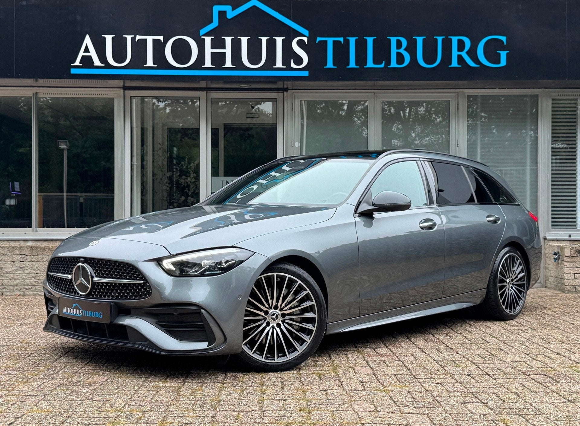 Mercedes-Benz C-klasse 200 AMG Pano Night Sfeer Camera, Automaat, Dealer onderhouden, Gebruikt, Zwart