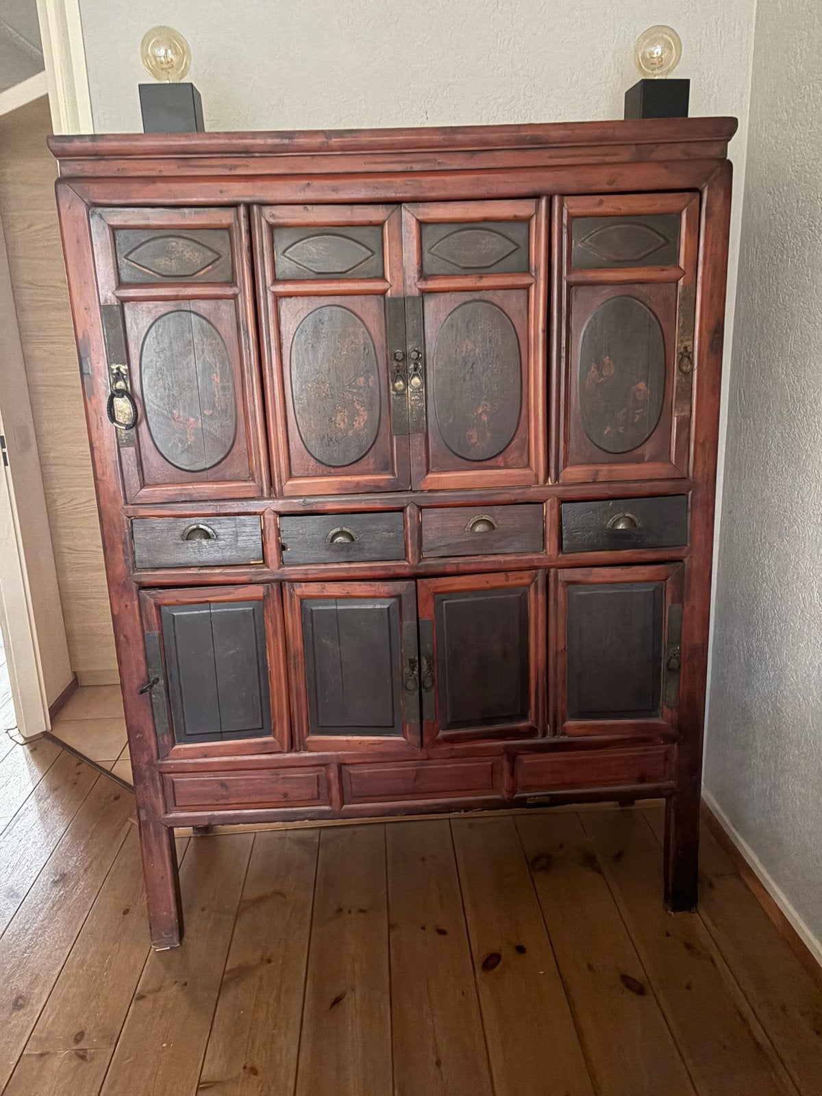Antieke Chinese Bruidskast, Ophalen