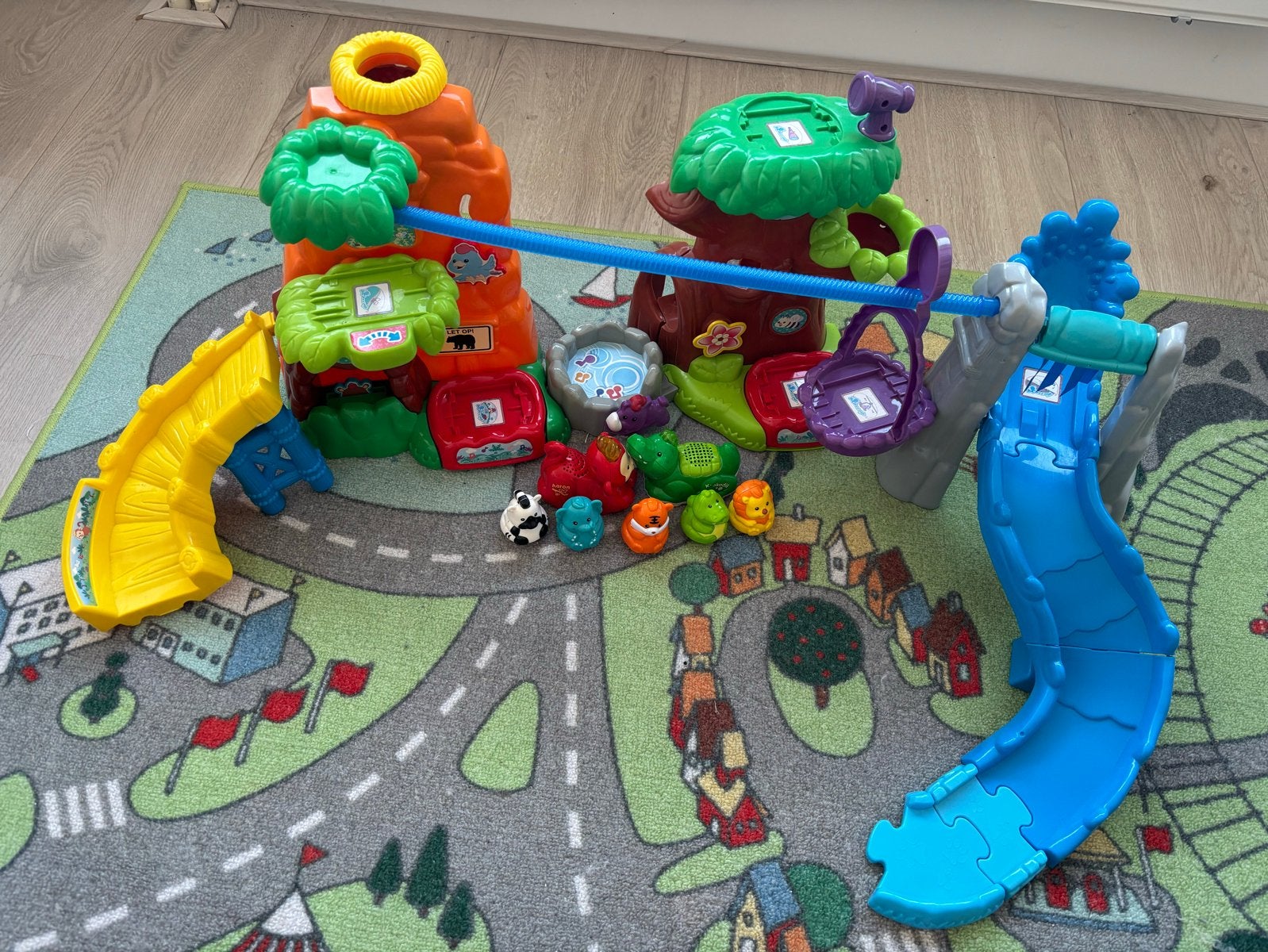 VTech Toet Toet Auto's Boomhuis met extra's, Kinderen en Baby's, Speelgoed | Overig, Ophalen, Gebruikt, Jongen of Meisje