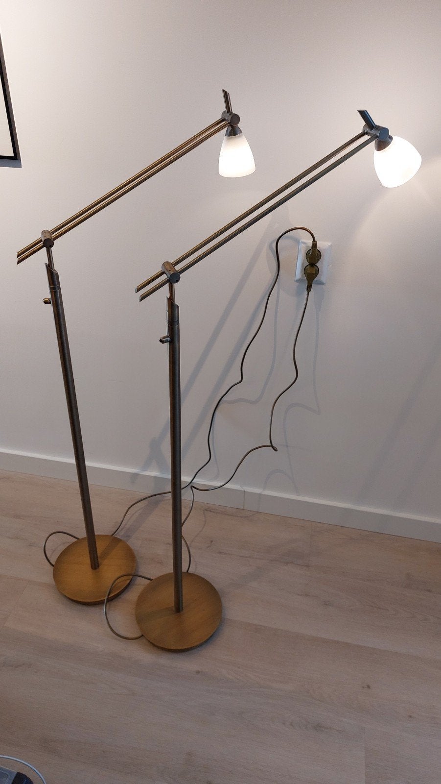 Mooie messing vloerlampen (2) met dimmer, Huis en Inrichting, Lampen | Vloerlampen, Ophalen, Modern, Klassiek, Gebruikt, Glas
