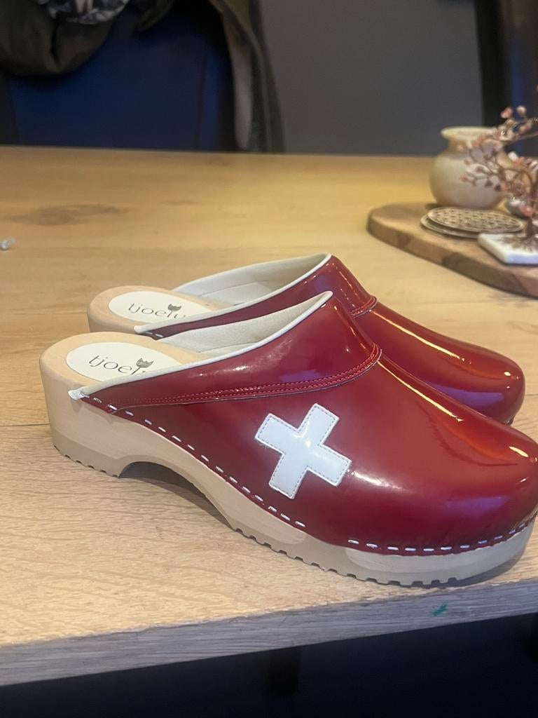 Tjoelup medische klomp mt 40-41 nieuw, Kleding | Dames, Ophalen of Verzenden, Nieuw, Werkschoenen