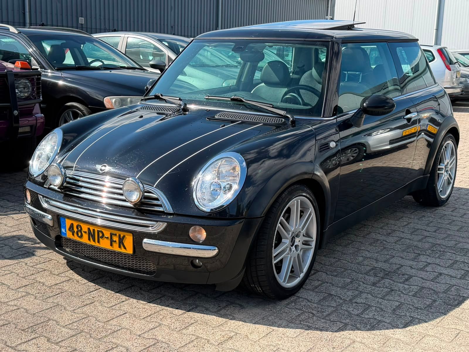 Mini 3-Deurs 1.6 Cooper Chili 2004 Automaat Panorama dak, Auto's, Mini, Gebruikt, 4 cilinders, 4 stoelen, Zwart
