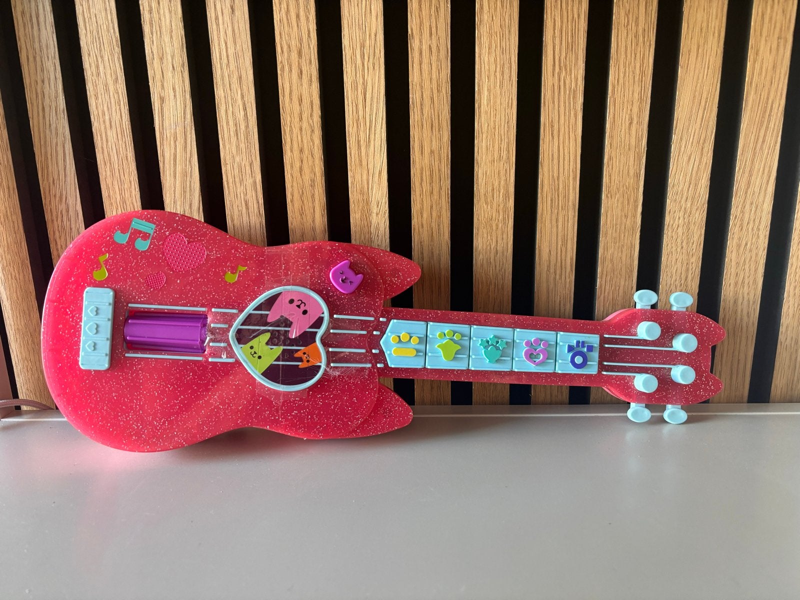 Gabby's Poppenhuis Gitaar met Geluid 41 cm, Ophalen, Nieuw, Meisje