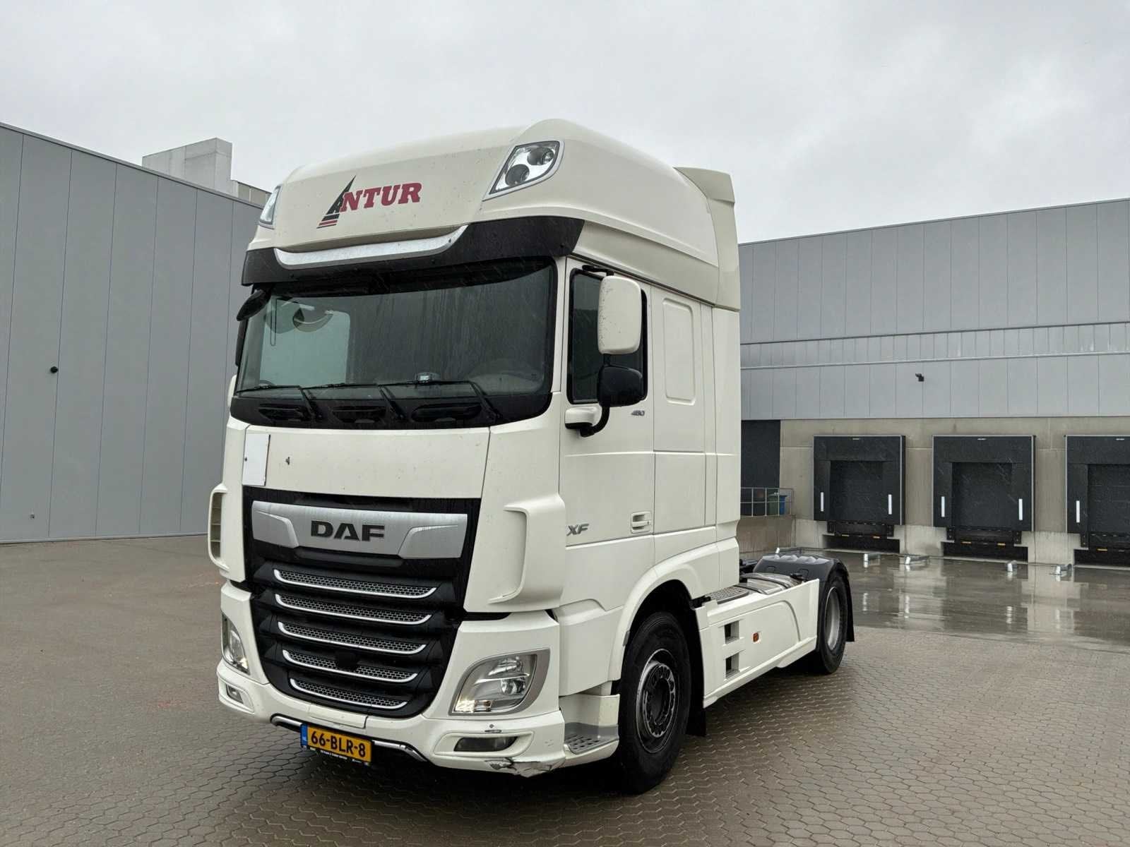 2019 DAF XF Vrachtwagen, Auto's, Vrachtwagens, Euro 6, Overige brandstoffen, Origineel Nederlands, Bedrijf