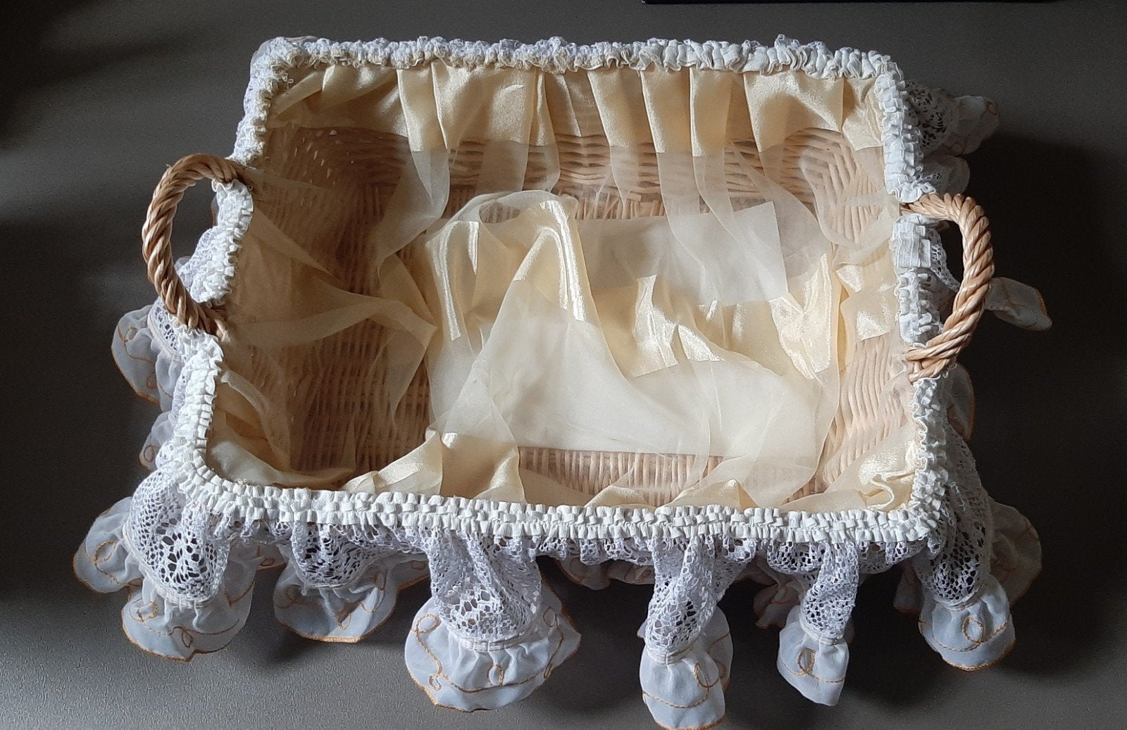 rieten beklede mand / luiermand voor bij de pop, Ophalen, Gebruikt