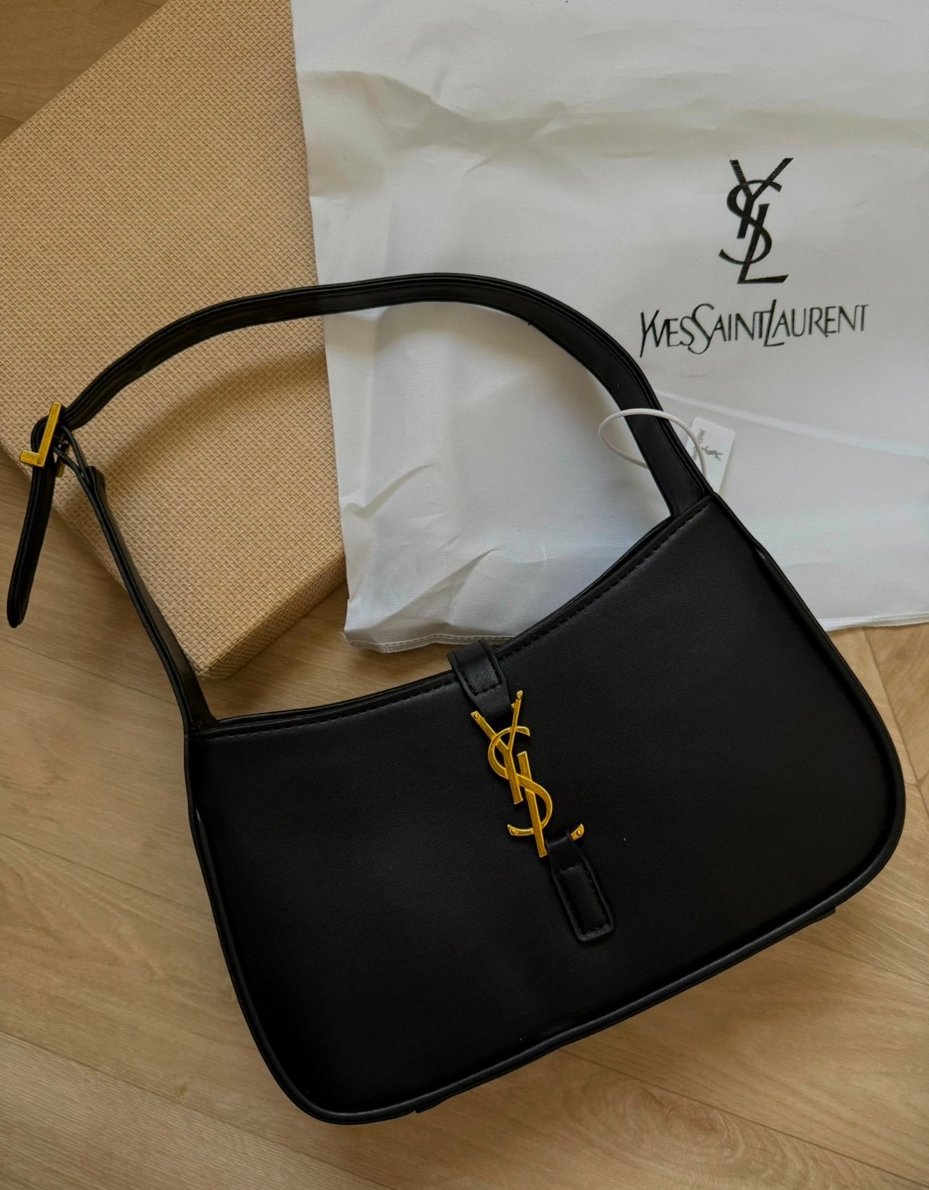 YSL dames schoudertas nieuw, Ophalen of Verzenden, Nieuw, Zwart, Schoudertasje