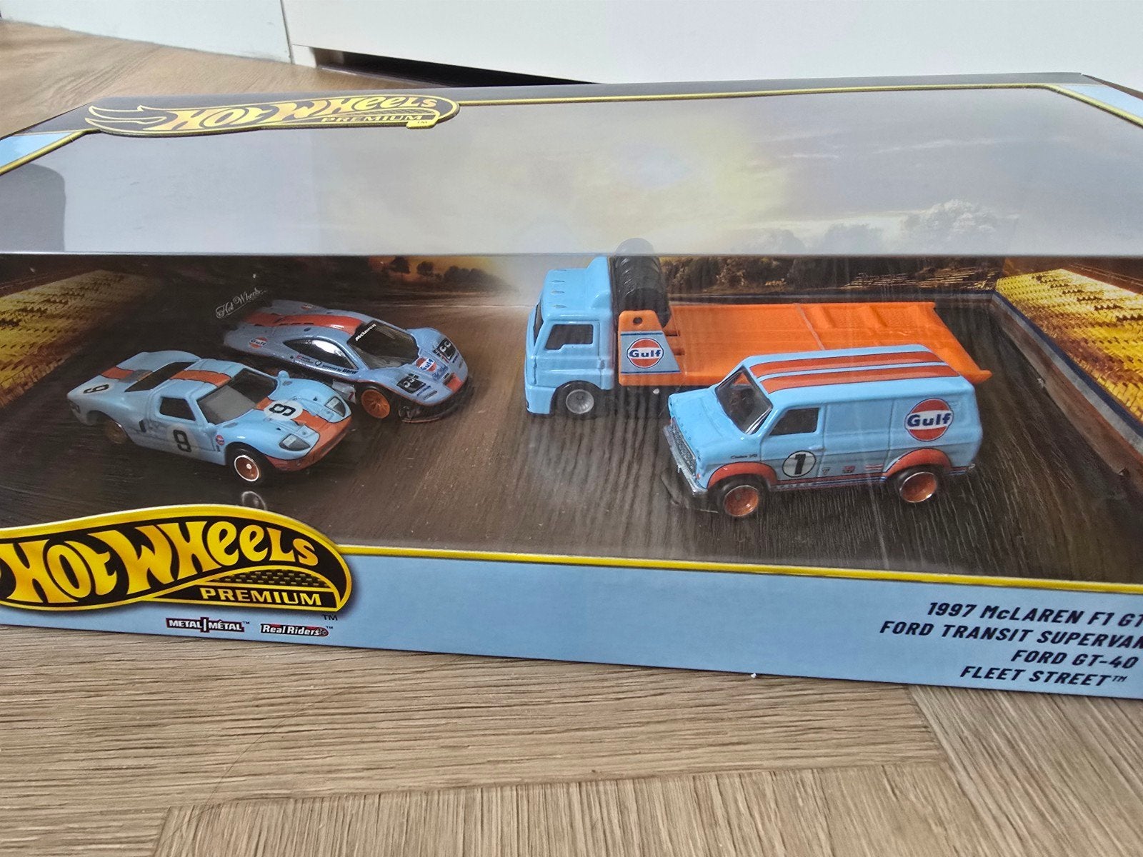 Hot Wheels Premium Gulf Set: McLaren F1, Ford GT40, Transit, Kinderen en Baby's, Speelgoed | Speelgoedvoertuigen, Ophalen of Verzenden