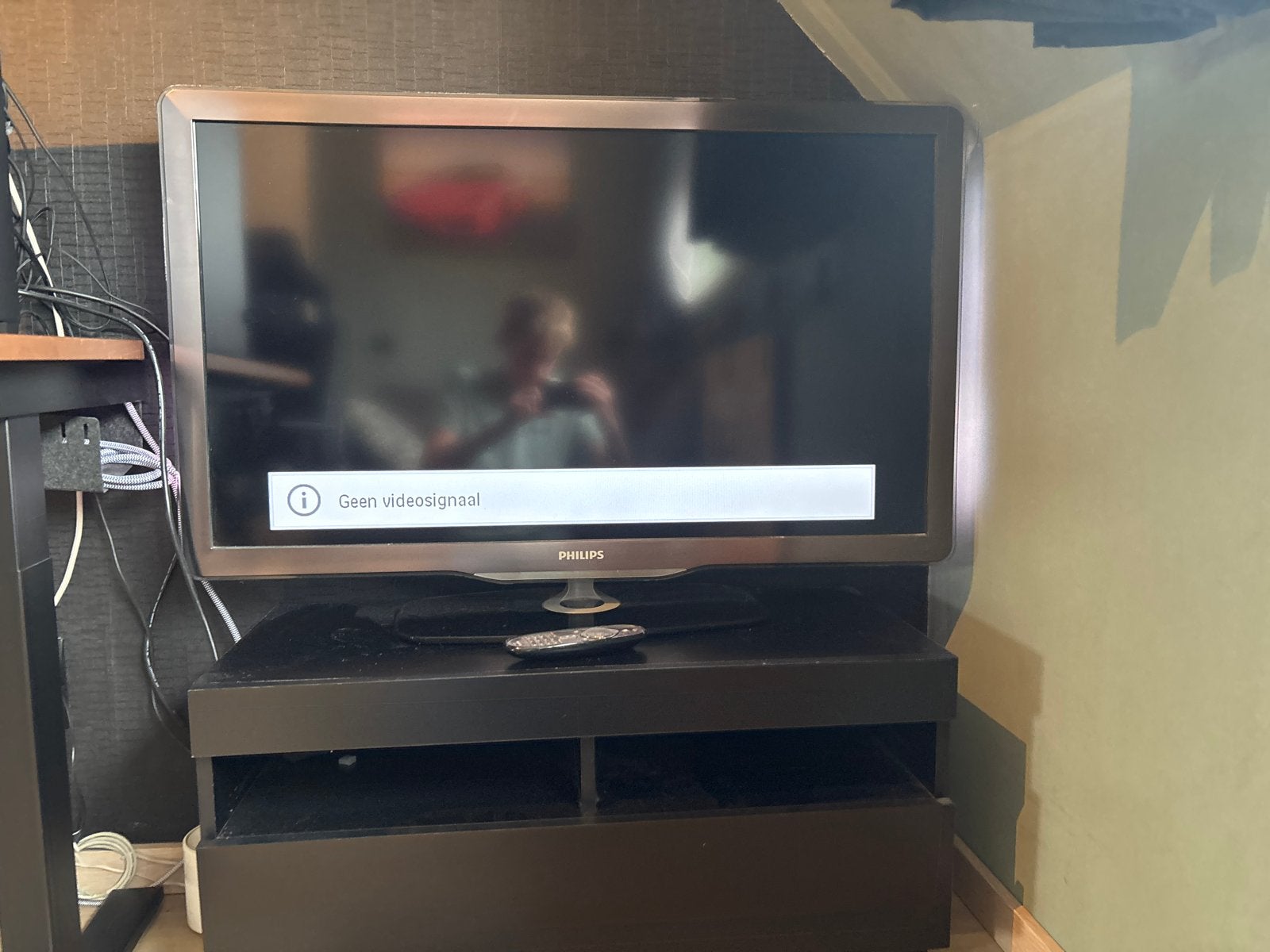 Philips TV met TV meubel, Ophalen of Verzenden, Gebruikt, 60 tot 80 cm, Philips