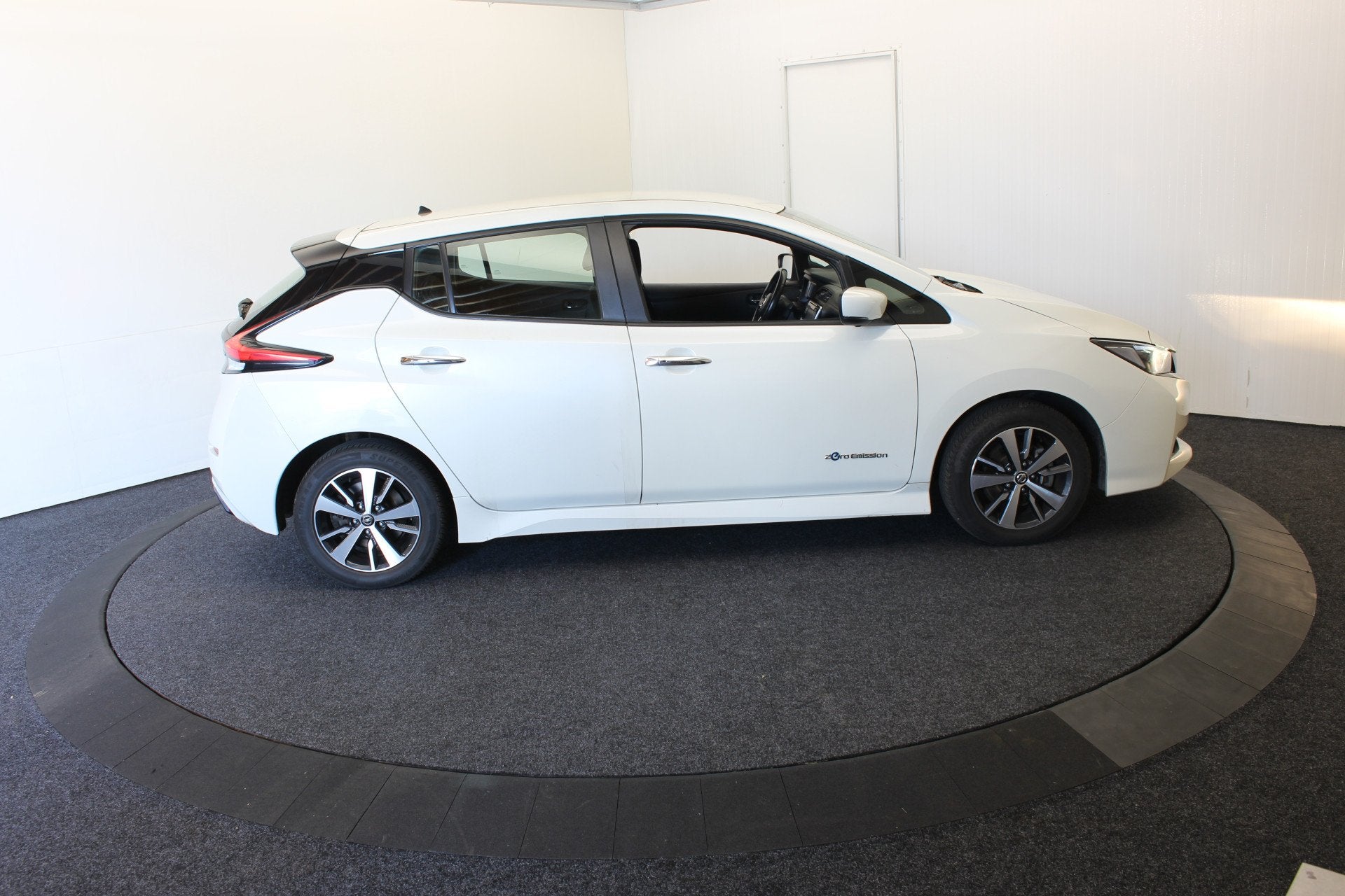 Foto 15 van Nissan Leaf Acenta 40 kWh 360° Camera (bj 2018, automaat)