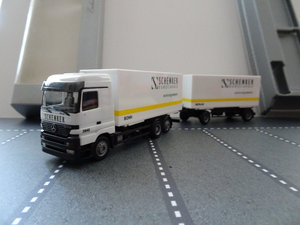 916 herpa mercedes actros schenker eurocargo 1:87 truck, Ophalen of Verzenden, Nieuw, Bus of Vrachtwagen, Herpa