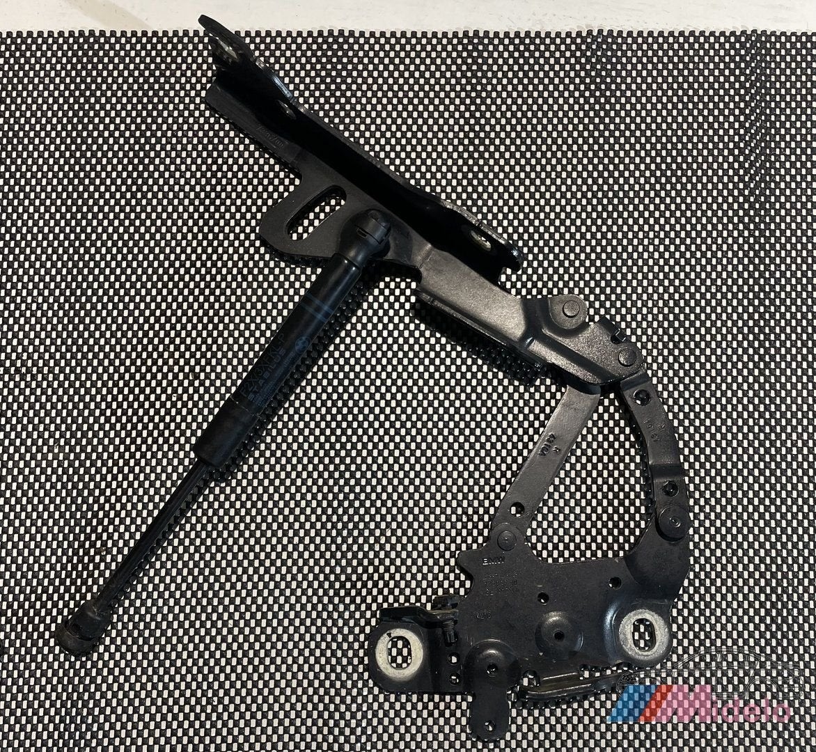 BMW F20 MOTORKAP SCHARNIER RECHTS 13989610, Auto-onderdelen, Gebruikt, -, -, Ophalen of Verzenden
