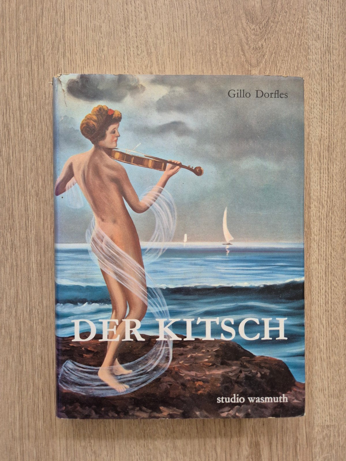 Der Kitsch – Gillo Dorfles (Hardcover met stofomslag, 1969), Ophalen of Verzenden, Gelezen