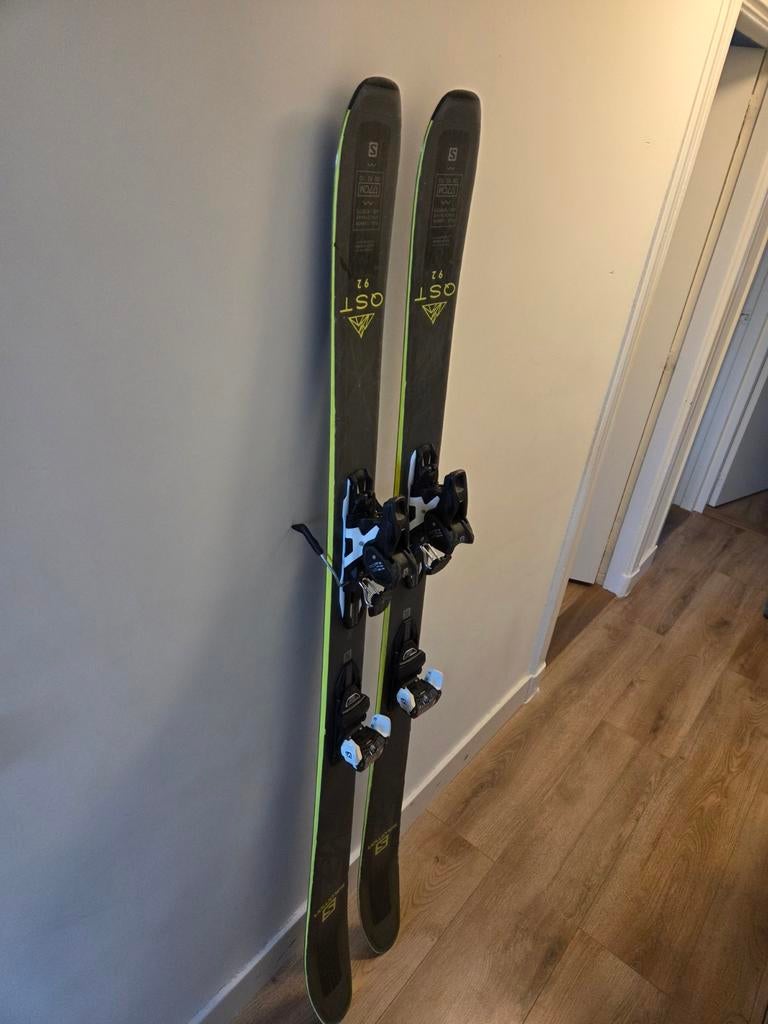 Salomon QST 92 177cm w/ Warden 11 Bindings, Sport en Fitness, Ophalen, 160 tot 180 cm, Gebruikt, Salomon
