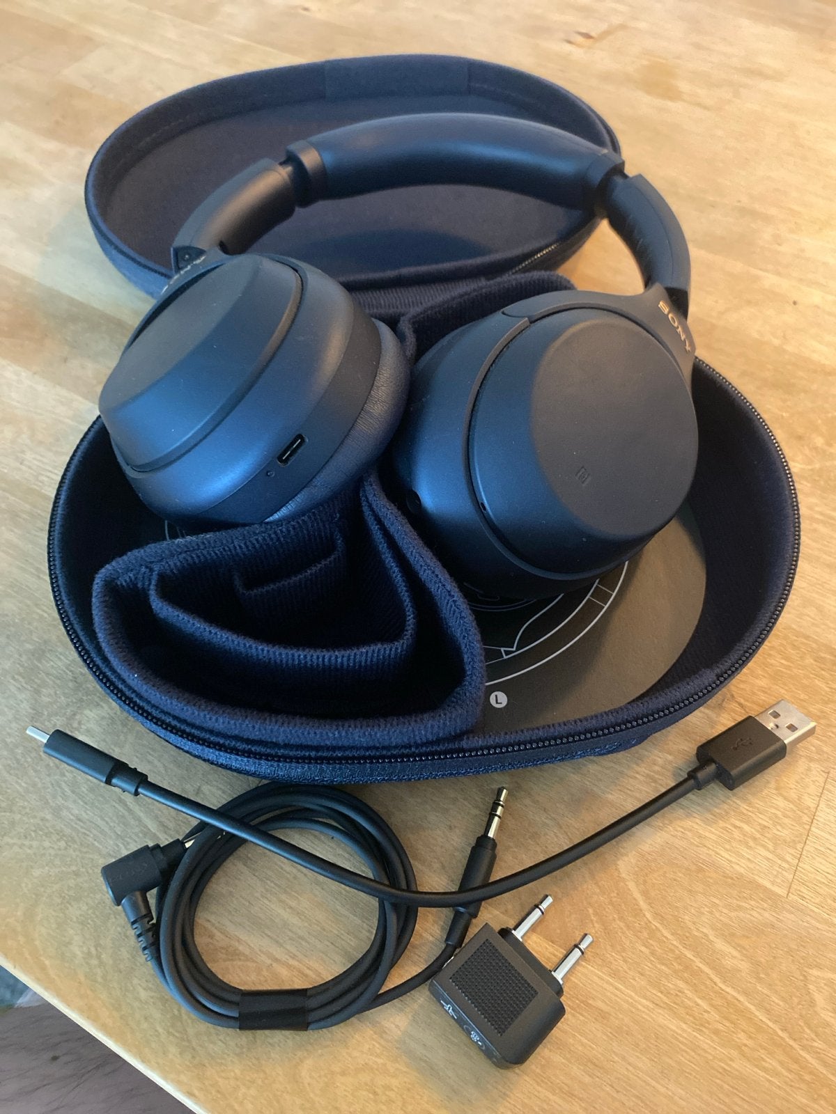 Sony WH-1000XM4 incl. case etc noise canceling koptelefoon, Bluetooth, Ophalen of Verzenden, Zo goed als nieuw, Zwart