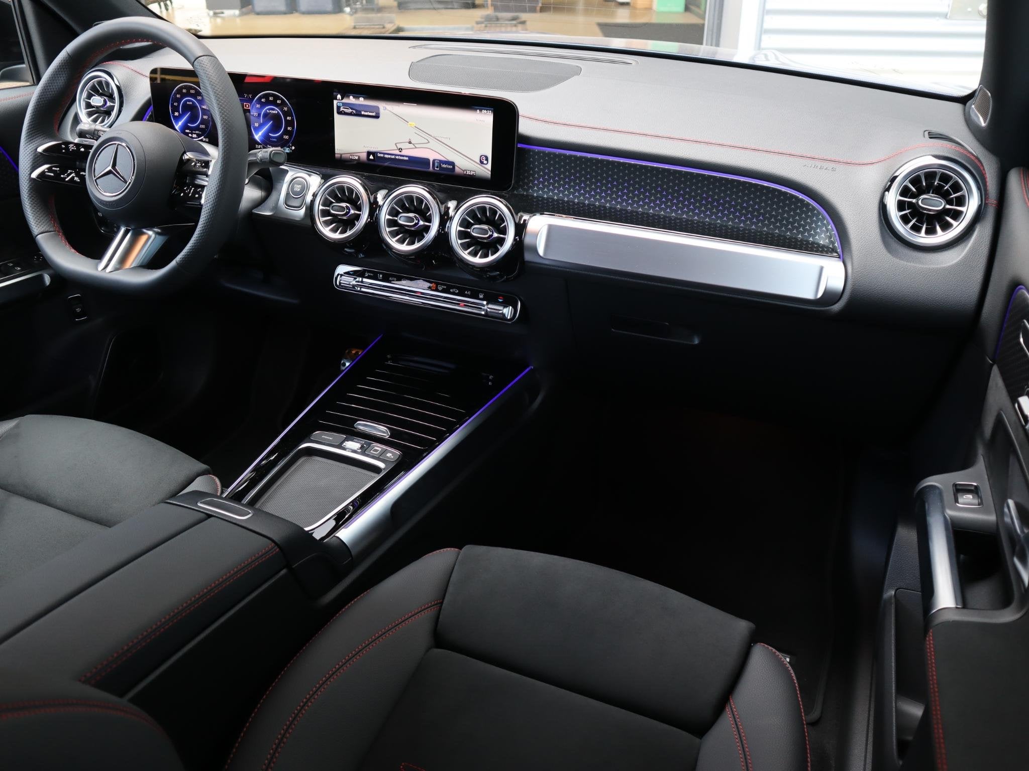 Mercedes-Benz EQB 250+ Business Solution AMG 7p. 71 kWh l Ke, Auto's, Dealer onderhouden, Origineel Nederlands, 490 km, SUV of Terreinwagen