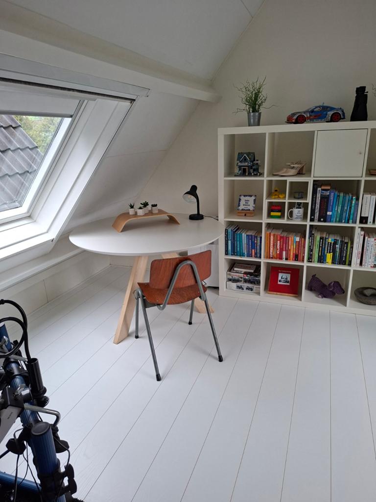 Frisse ronde mooie eettafel, vintage stoelen, Huis en Inrichting, Tafels | Eettafels, Ophalen of Verzenden, Rond, 100 tot 150 cm