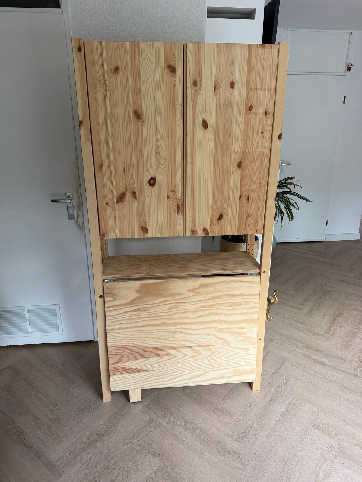 IVAR Houten kast met uitklapbaar bureau - grenenhout, Ophalen, 50 tot 100 cm, Zo goed als nieuw, 25 tot 50 cm