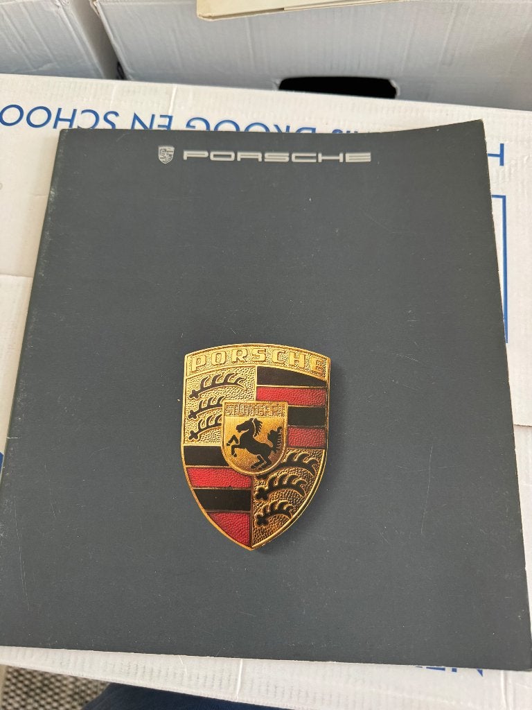 Folder Porsche modelgamma 1985, Ophalen of Verzenden, Zo goed als nieuw