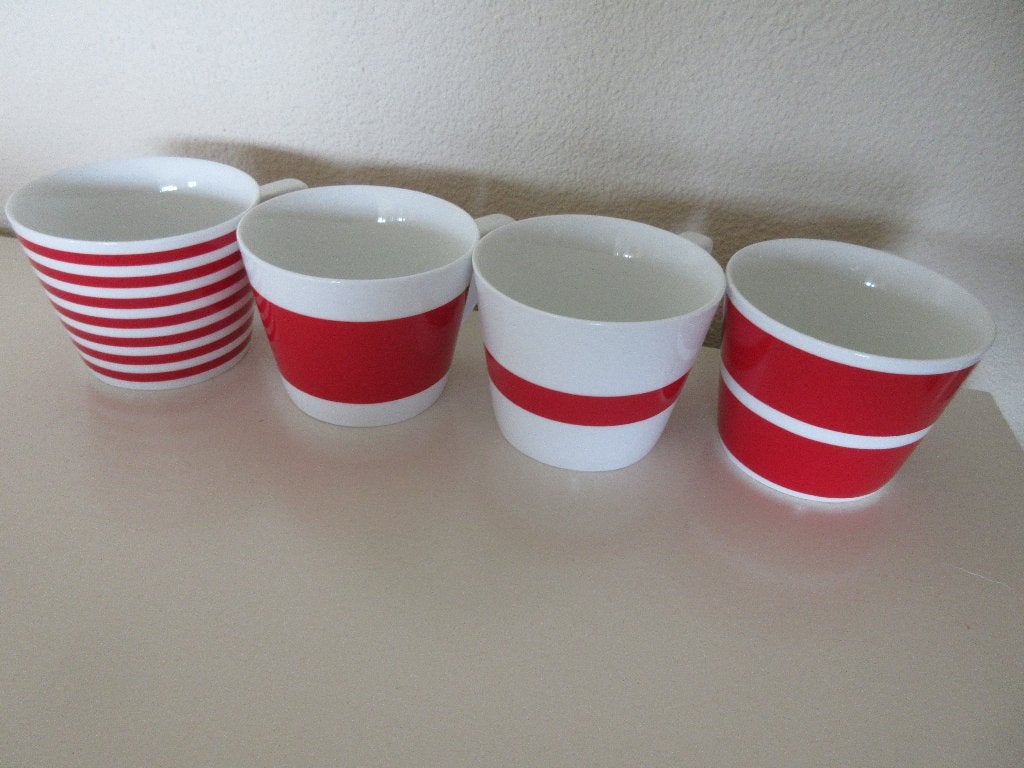 S&P stripes red Salt & Pepper vier koppen, Huis en Inrichting, Overige merken, Ophalen of Verzenden, Zo goed als nieuw, Overige stijlen