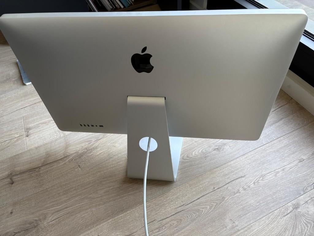 Apple Thunderbolt computerscherm / monitor (27 inch), Computers en Software, Monitoren, Ophalen, Gebruikt, IPS, Apple