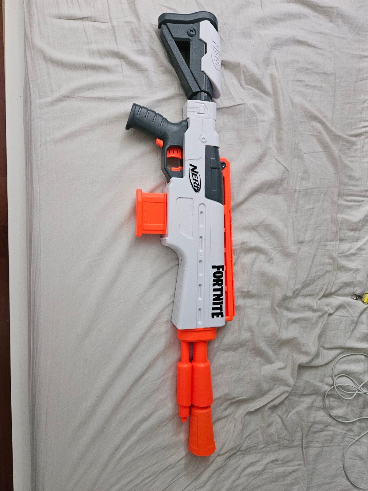 Fortnite Nerf Gun - Wit en Oranje Blaster Met 2 kogels., Ophalen of Verzenden, Zo goed als nieuw, Jongen of Meisje