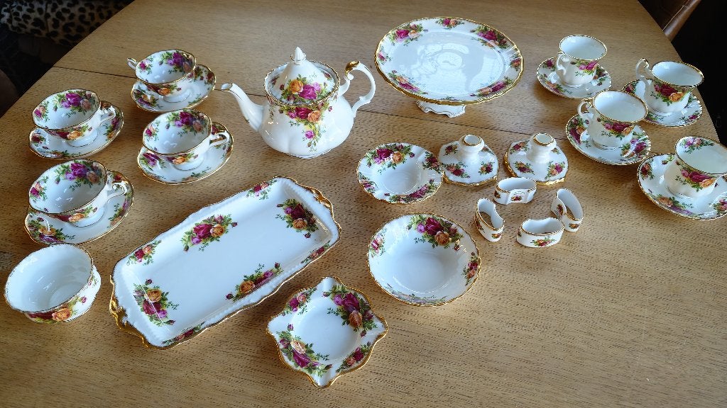 Royal Albert Old Country Roses servies  – verzameling, Huis en Inrichting, Ophalen, Gebruikt, Klassiek, Overige typen