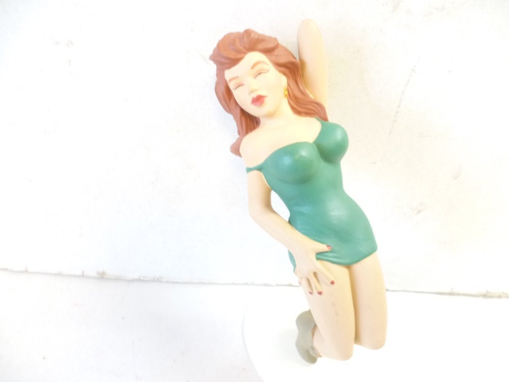 Frisdrankblikjes houder 15cm model Pin UP bruin haar, Ophalen of Verzenden, Zo goed als nieuw