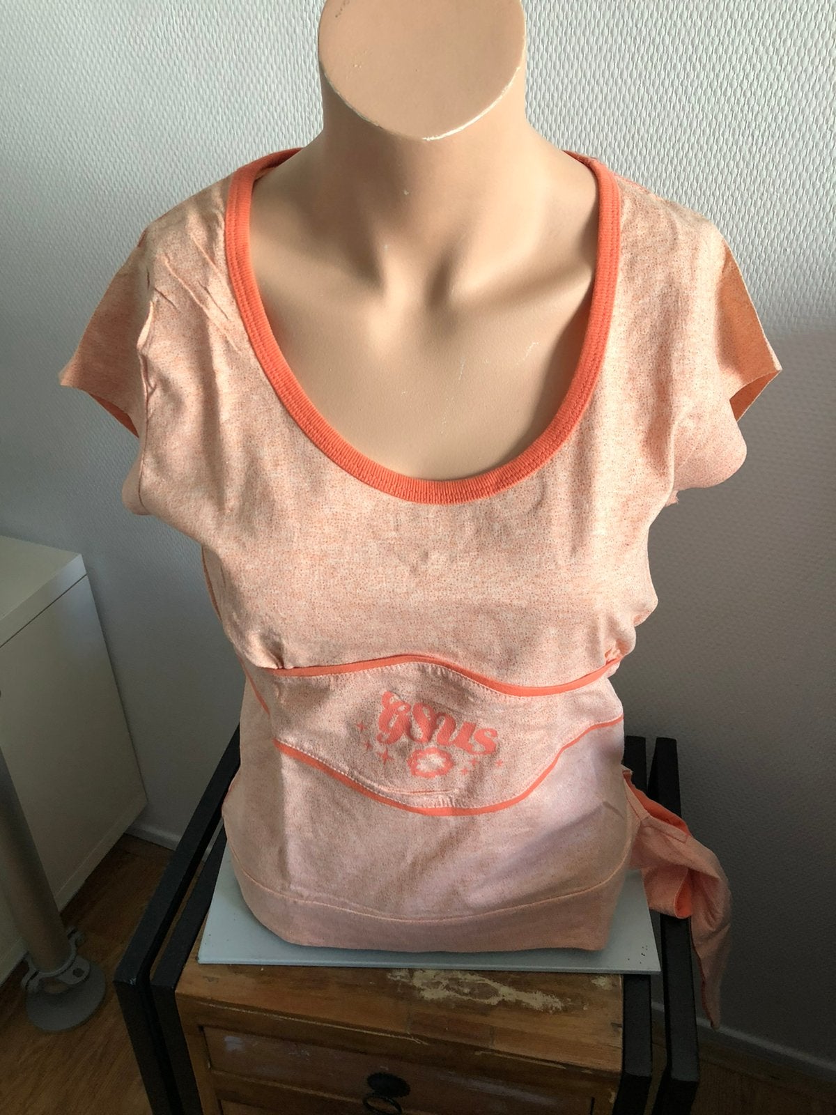 Vintage nieuw top korte mouw zalm glitter, Gsus, Verzenden, Maat 42/44 (L), Nieuw