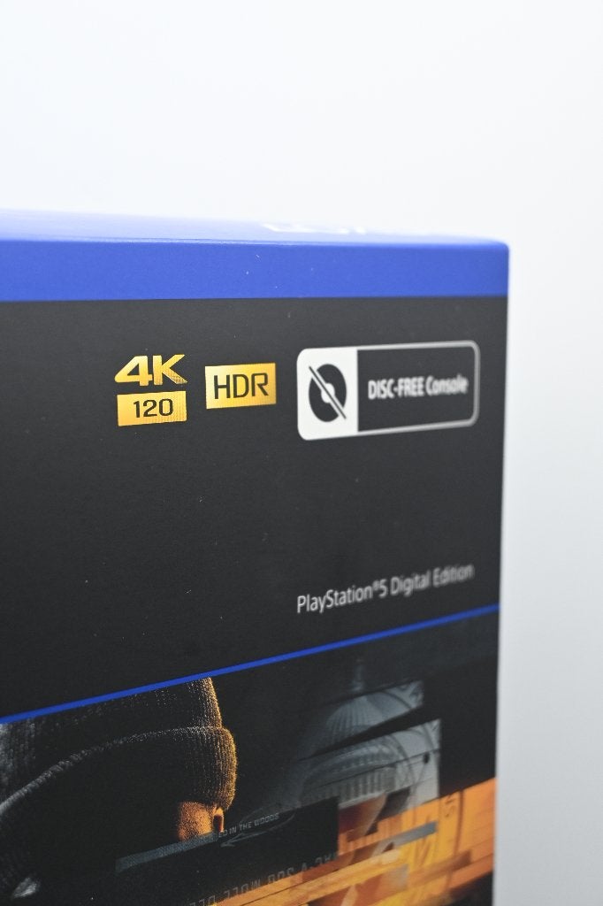 PS5 Slim Digitale Editie met Call of Duty Black Ops 6, Spelcomputers en Games, Games | Sony PlayStation 5, Online, Vanaf 18 jaar
