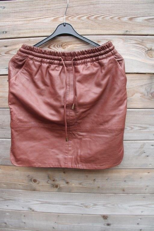 Rok bruin By-Bar mt M leer Vaste prijs, Kleding | Dames, Rokken, Bruin, Ophalen of Verzenden, Zo goed als nieuw, Knielengte