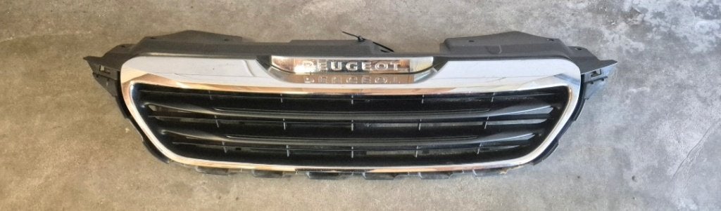 Peugeot 108 grill, Ophalen, Gebruikt, Peugeot, Bumper