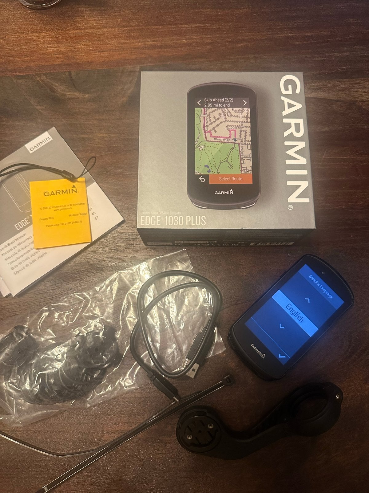 Garmin Edge 1030 Plus - Krasvrij met complete set, Fietsen en Brommers, Fietsaccessoires | Fietscomputers, Zo goed als nieuw, GPS