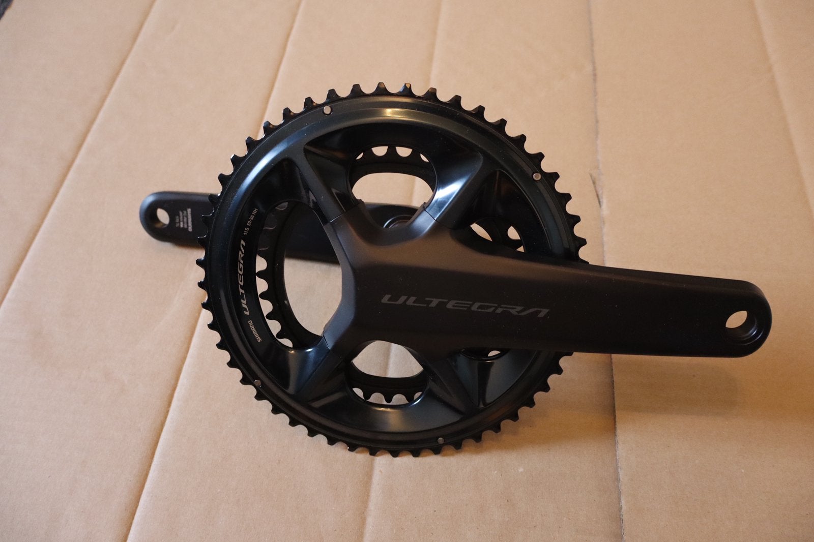 Shimano Ultegra R8100 12s crankstel 52-36 nieuw!, Crankstel of Pedalen, Nieuw, Ophalen of Verzenden, Aluminium
