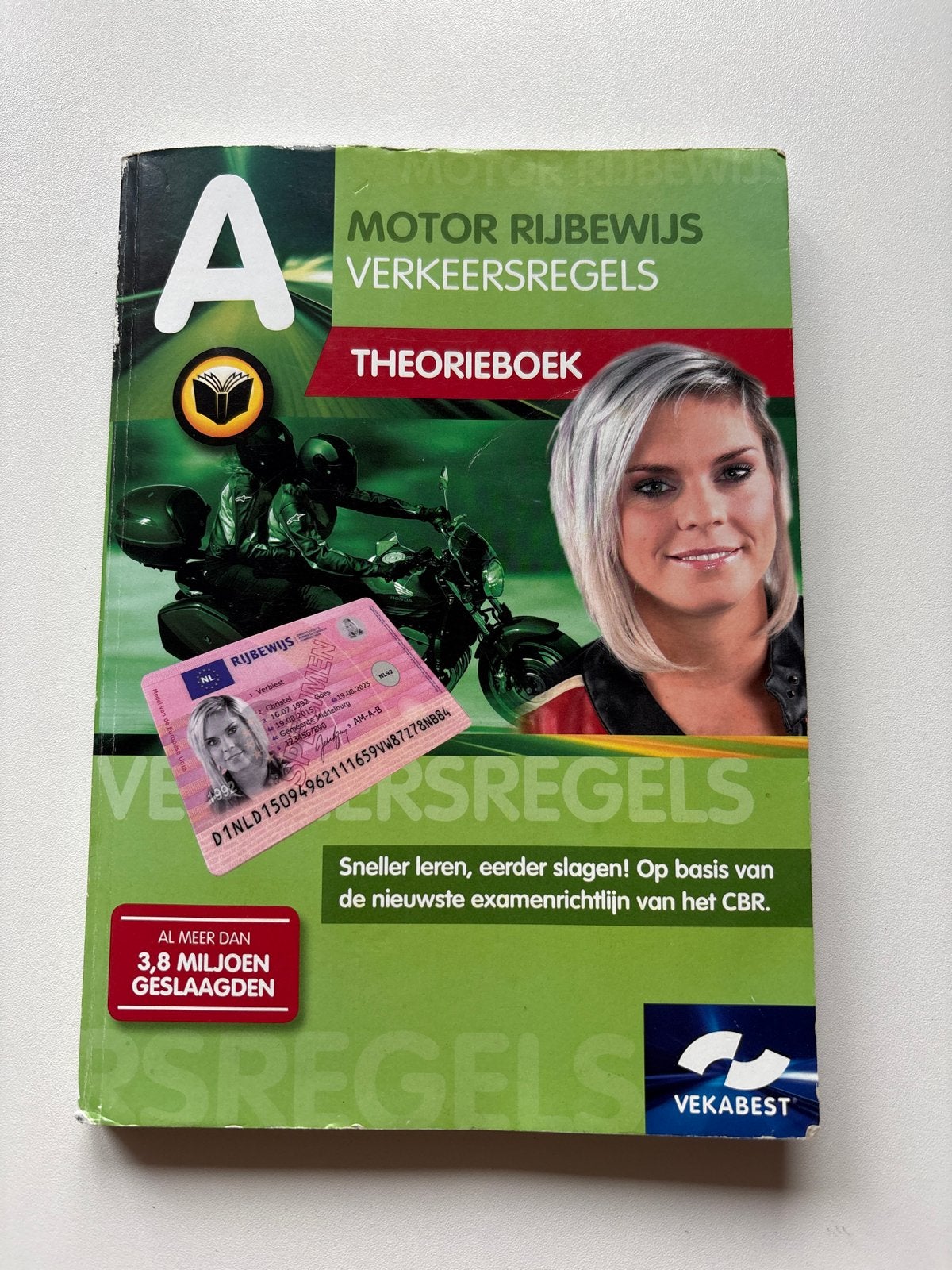 Motor Rijbewijs Verkeersregels Theorieboek VEKABEST, Boeken, Ophalen, Gelezen, Overige niveaus