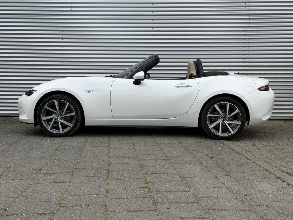 Mazda MX-5 2.0 SkyActiv-G 184 CHAIRO | Camera | Carplay | Un, Keurmerk '100% Onderhouden', Achterwielaandrijving, Euro 6, 4 cilinders